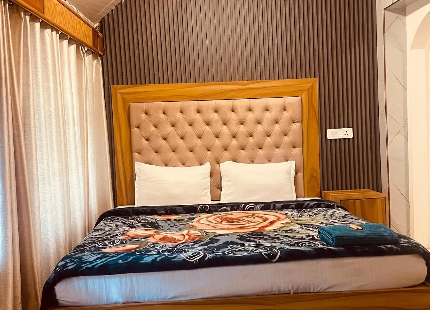 Madan Kunj B & B Mall Road Σίμλα 0*,  Ινδία