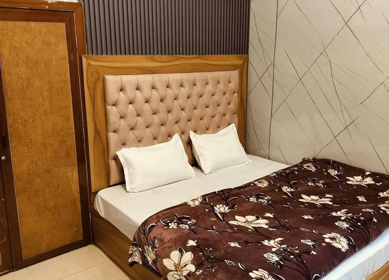 Bed and Breakfast Madan Kunj B & B Mall Road Σίμλα