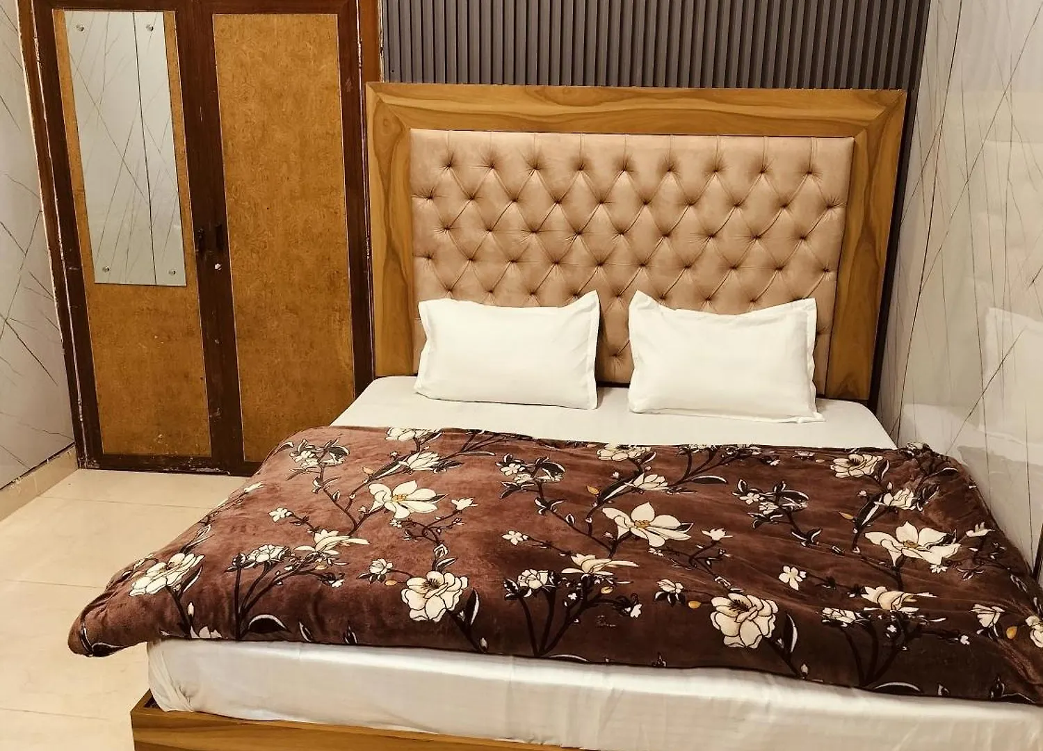 Madan Kunj B & B Mall Road Σίμλα Ινδία