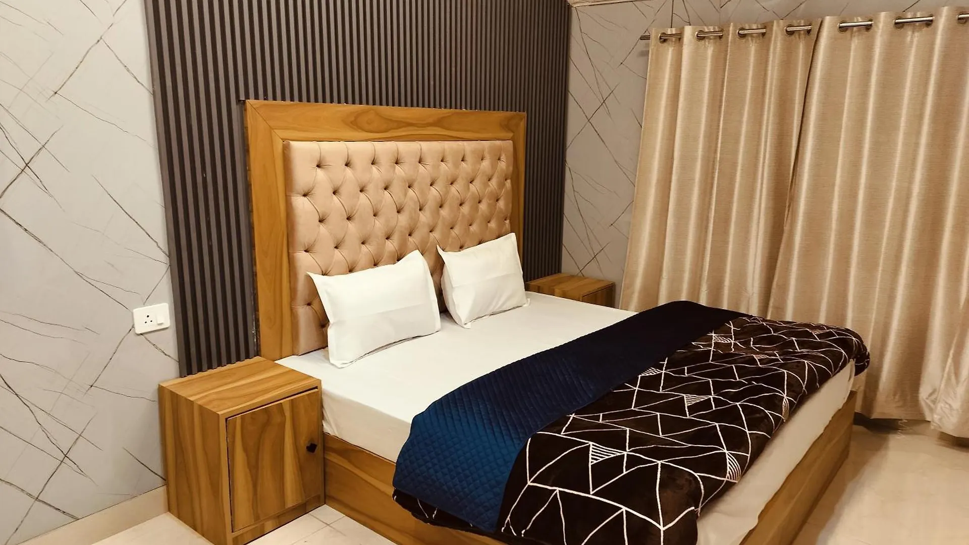 Madan Kunj B & B Mall Road Σίμλα Ινδία